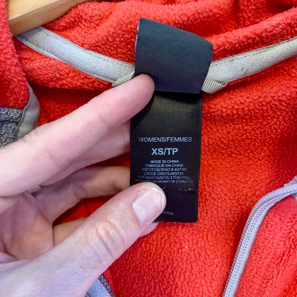 The North Face Women's Red Sweater - Picture 5 of 6